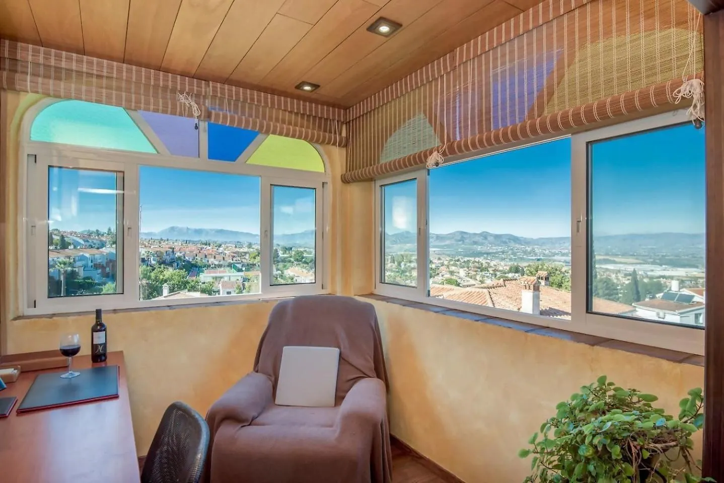 Villa Peralta, Heated And Private Pool ,Near Beach And Golf ! Alhaurín de la Torre
